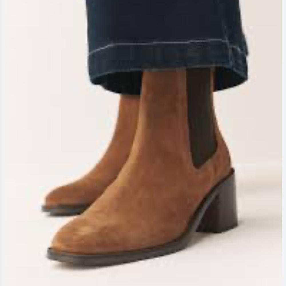 Marc Jacobs Brown Suede Ankle Boots